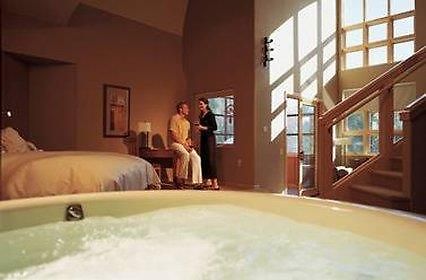 Sundara Inn And Spa Lake Delton Habitación foto